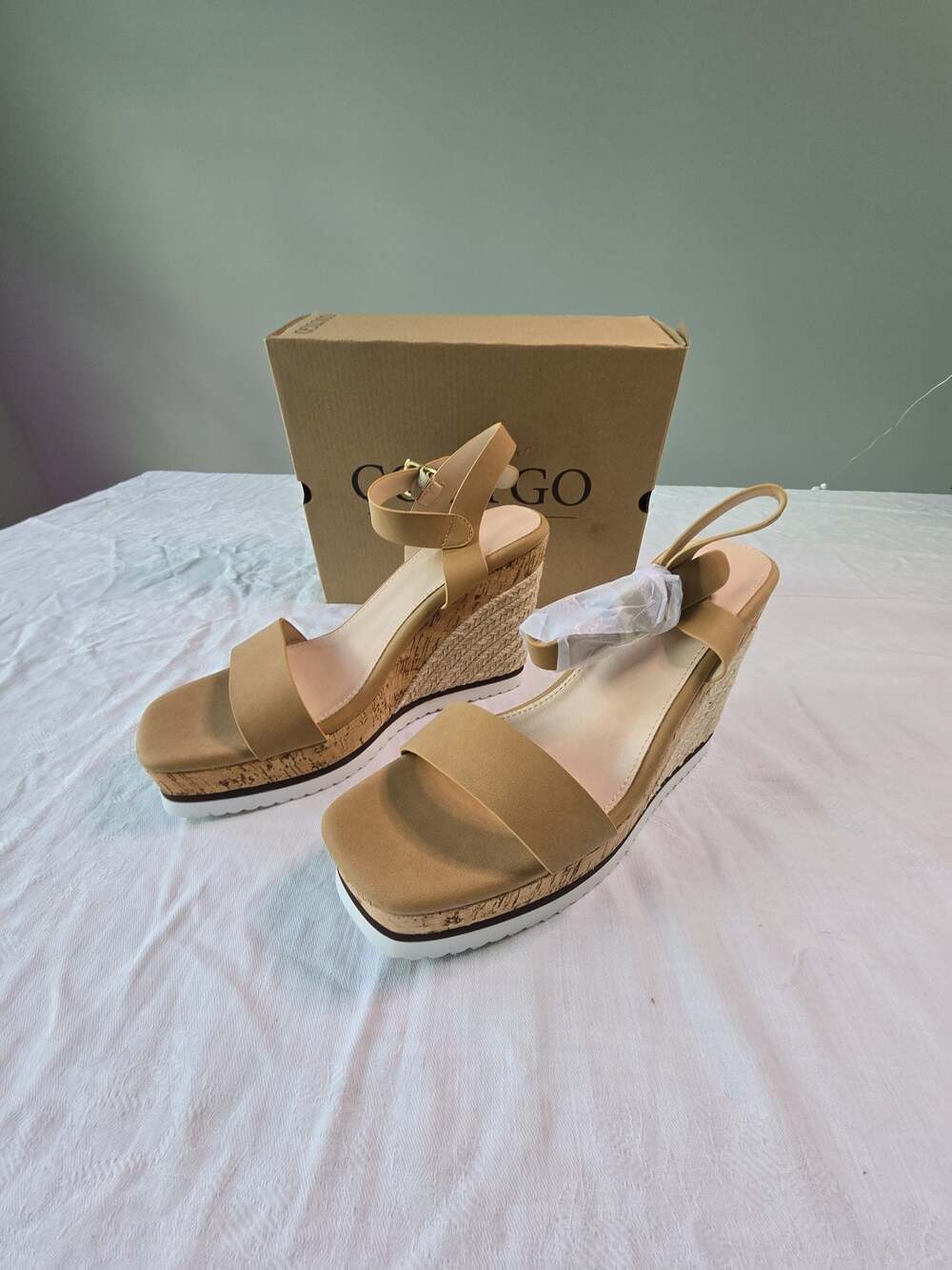 Coutgo Women's Espadrille Wedge Platform Sandals Ankle Strap Shoes Size 10
